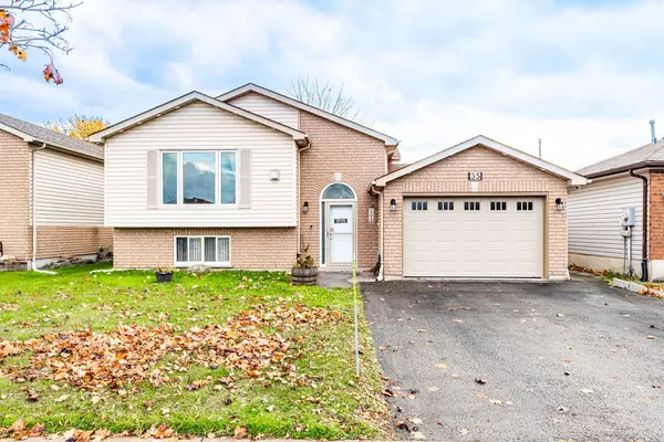 35 Mapleton AVE, Barrie, ON L4N 7M2