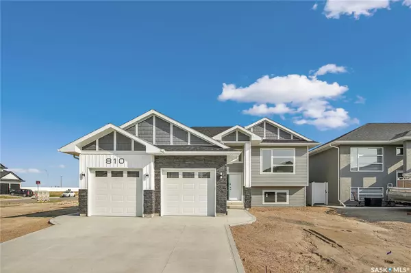 810 Weir CRESCENT, Warman, SK S0K 4S4