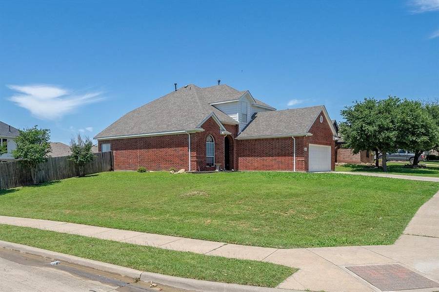 49 Heron Bay Court, Sanger, TX 76266