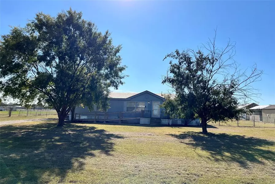 3320 Shady Creek Circle, Red Oak, TX 75154