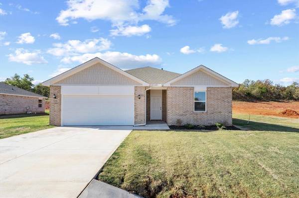 765 Stella Trail, Guthrie, OK 73044