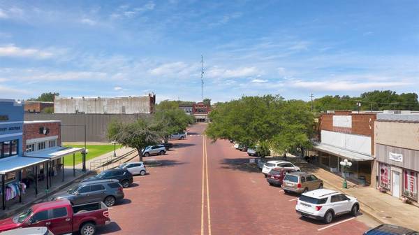 Commerce, TX 75428,1136 Main Street