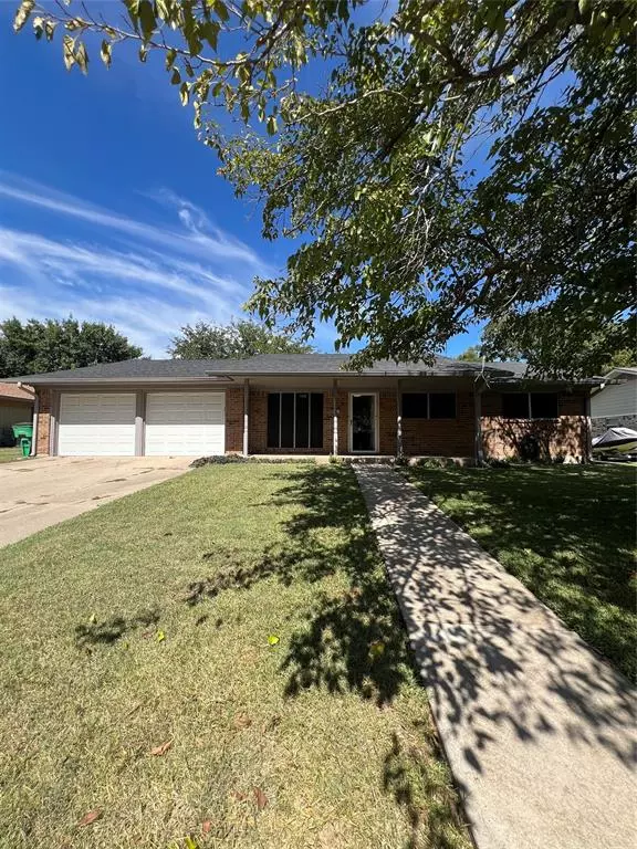 Gainesville, TX 76240,2019 Maplewood Drive