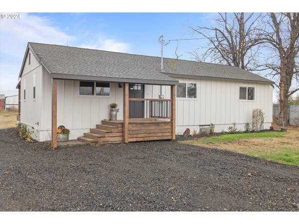 51728 HIGHWAY 332, Milton Freewater, OR 97862