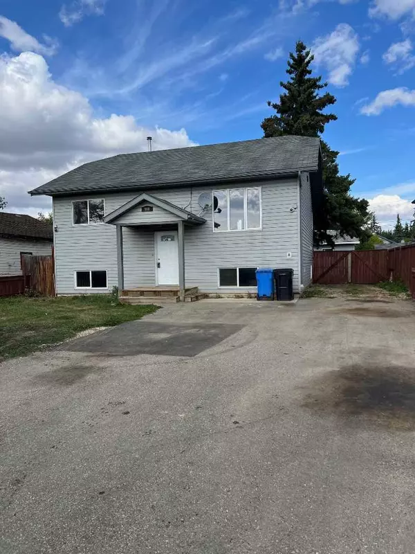 111 6 A ST,  Beaverlodge,  AB T0H 0C0