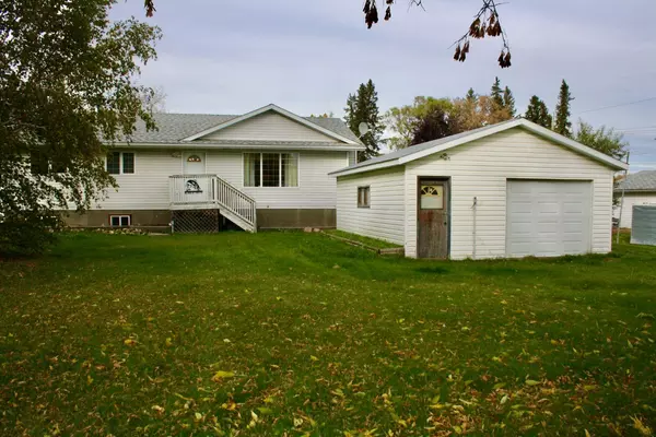 16 3rd ST S, Marwayne, AB T0B 2X0