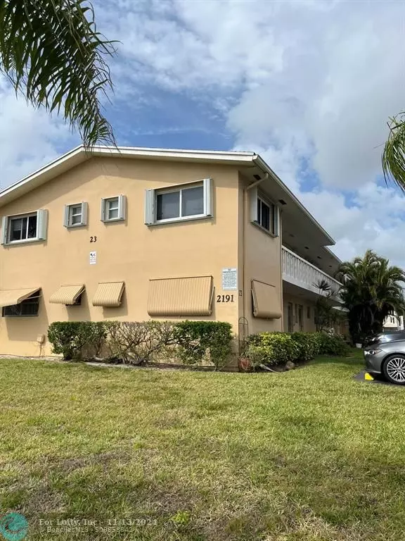 Boynton Beach, FL 33435,2191 NE 1st Ct  #202