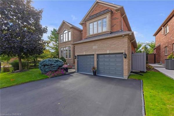 Oakville, ON L6H 7J9,1533 PINERY CRES