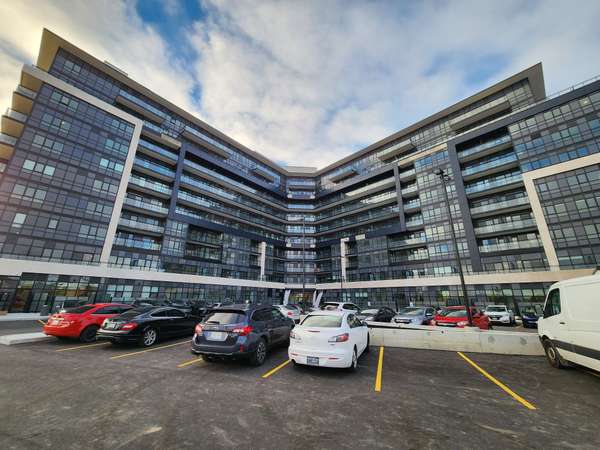 395 Dundas ST W #521, Oakville, ON L6M 5R8