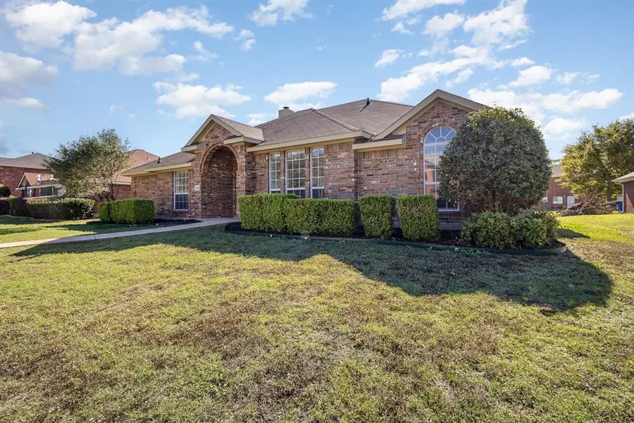 3202 Chalkstone Drive, Rowlett, TX 75088