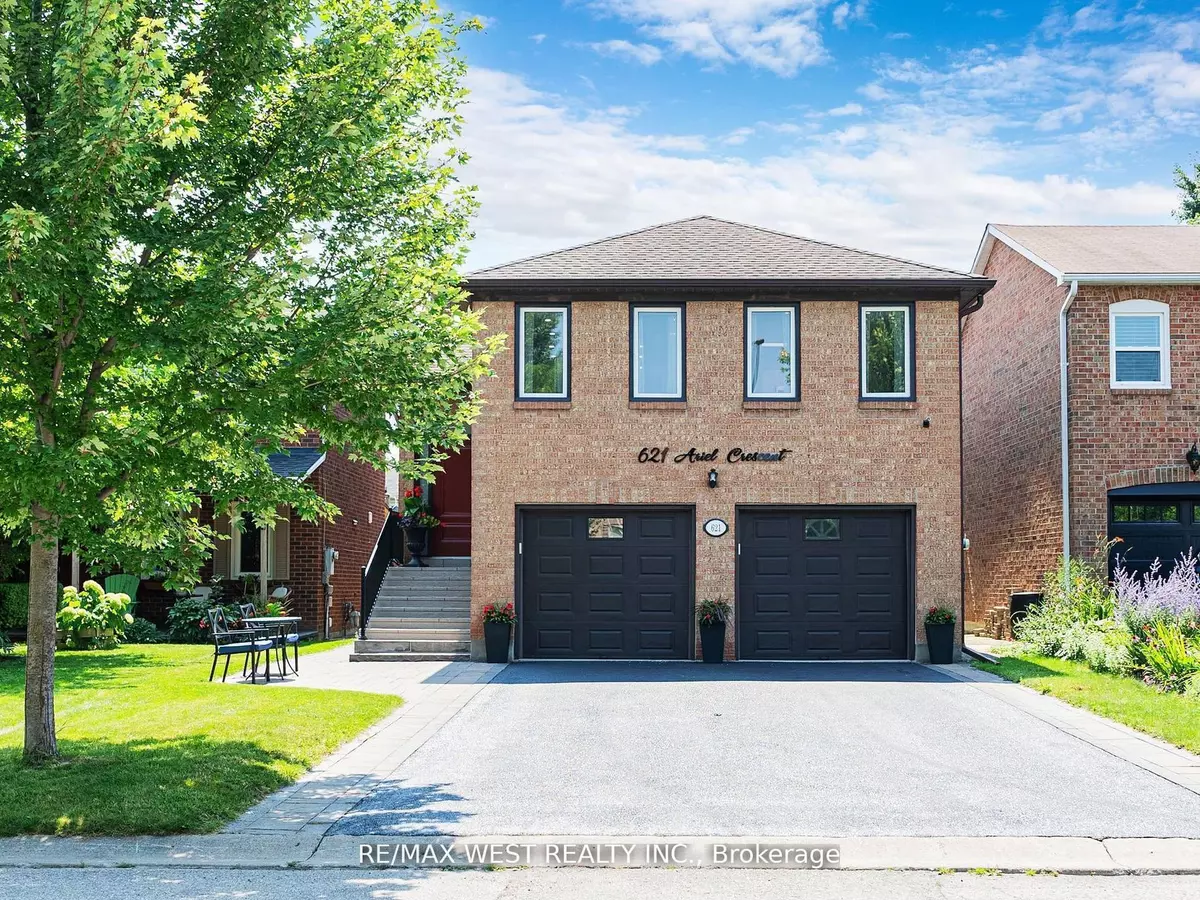 Pickering, ON L1V 4V6,621 Ariel CRES