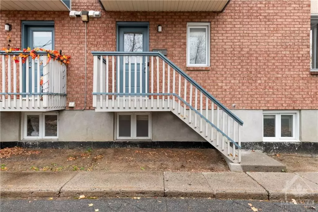 Carlington - Central Park, ON K1Z 7Z4,1204 SHILLINGTON AVE #13