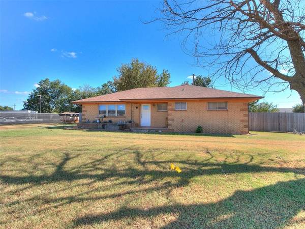 2111 W Cleveland Avenue, Guthrie, OK 73044