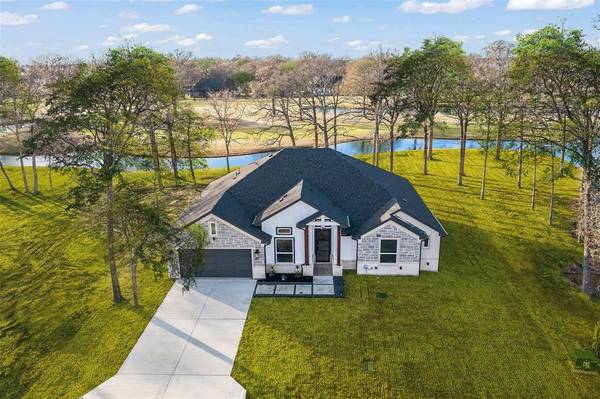 203 Saint Andrews Drive, Mabank, TX 75156