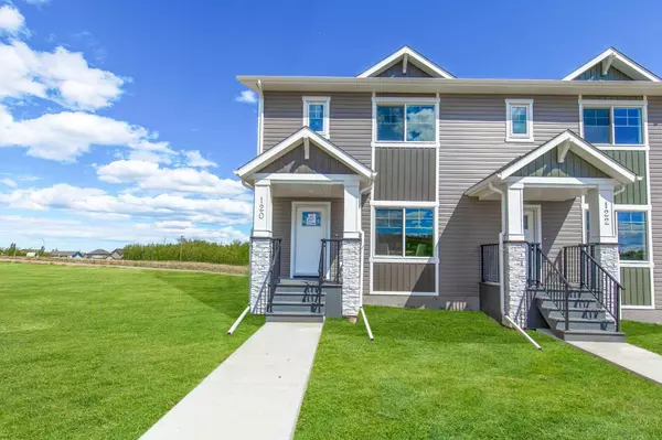 120 Gray Close, Sylvan Lake, AB T4S 0W4