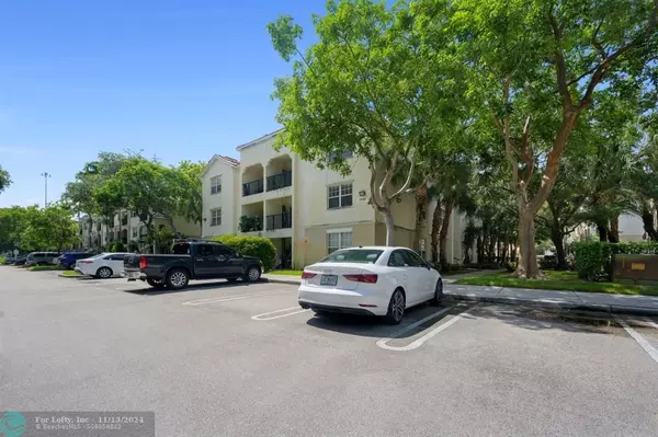 Coral Springs, FL 33067,5900 W Sample Rd  #203