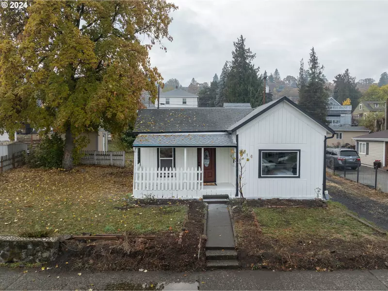 716 E 12TH ST, The Dalles, OR 97058