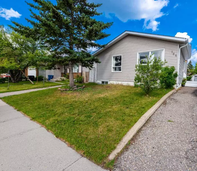 184 Whitaker Close Northeast, Calgary, AB T1Y 5K3