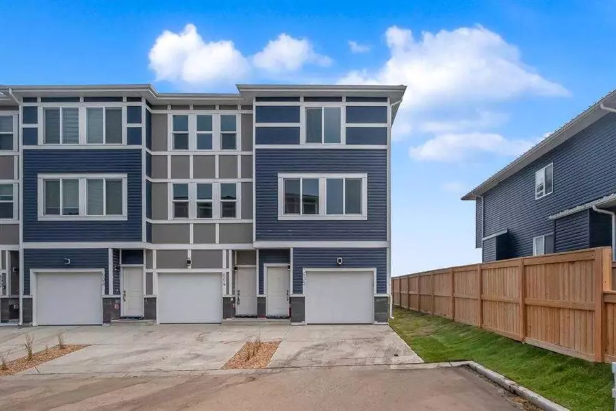 33 Merganser DR #605, Chestermere, AB T1X2S3