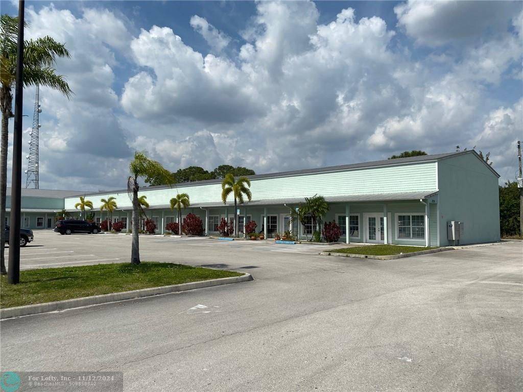 Fort Pierce, FL 34982,3731 Oleander  #107