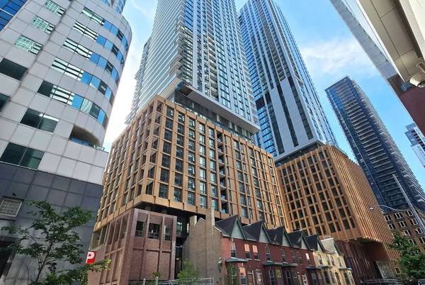 8 Widmer ST #3409, Toronto C01, ON M5V 0W6