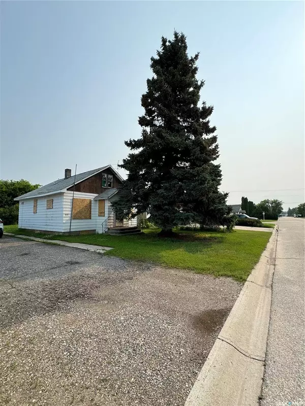 605 8th AVENUE W, Nipawin, SK S0E 1E0