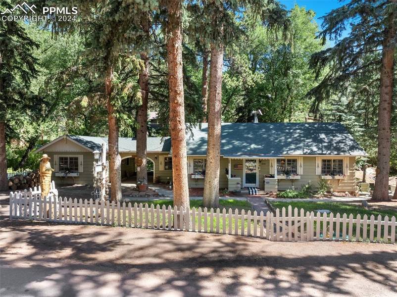 10860 Belvidere AVE, Green Mountain Falls, CO 80819