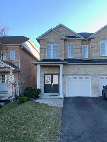 137 Four Seasons CRES, Newmarket, ON L9N 0C2