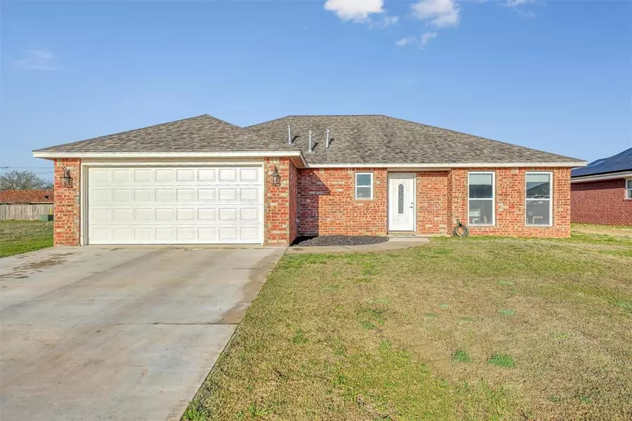 1809 Sommerset Place, Altus, OK 73521