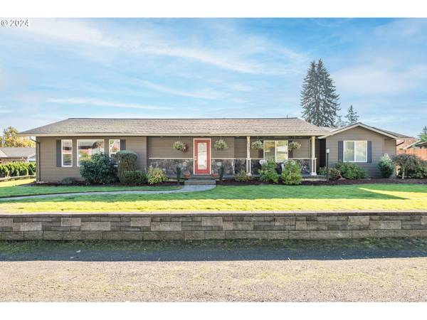 2227 CEDAR PL, Longview, WA 98632