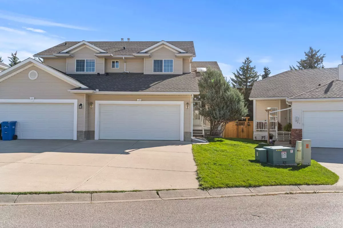 Okotoks, AB T1S 1R2,129 Sandstone CT