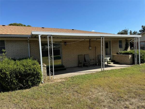 Clifton, TX 76634,714 N O Avenue