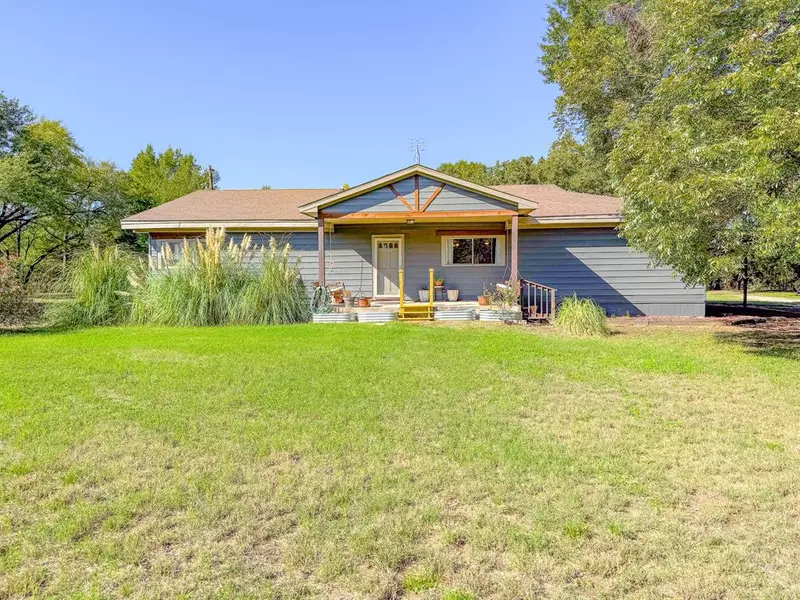 3306 County Road 4010, Blooming Grove, TX 76626