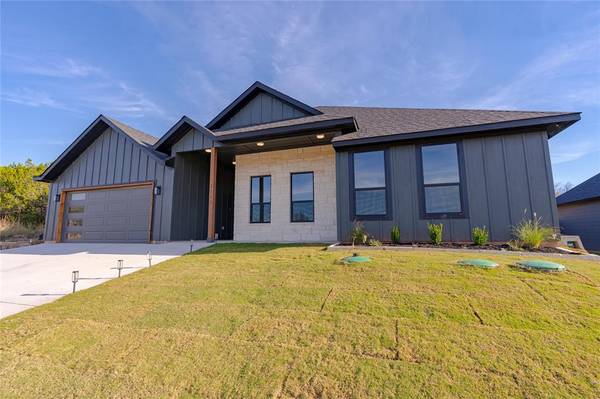 Granbury, TX 76048,2111 Christine Drive