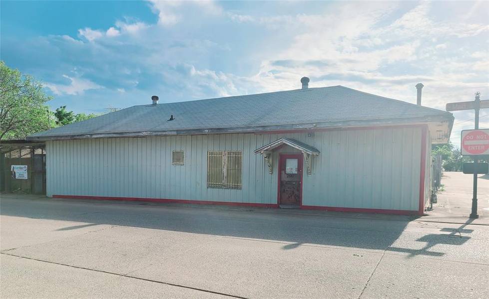 200 S Main Street, Farmersville, TX 75442