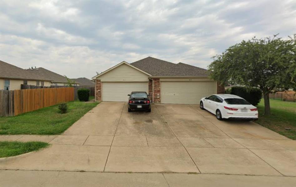 612 Canoe Way, Crowley, TX 76036