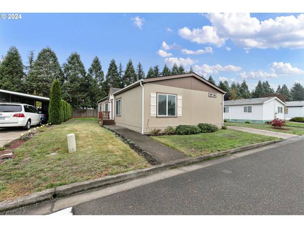 Junction City, OR 97448,310 PITNEY LN #52