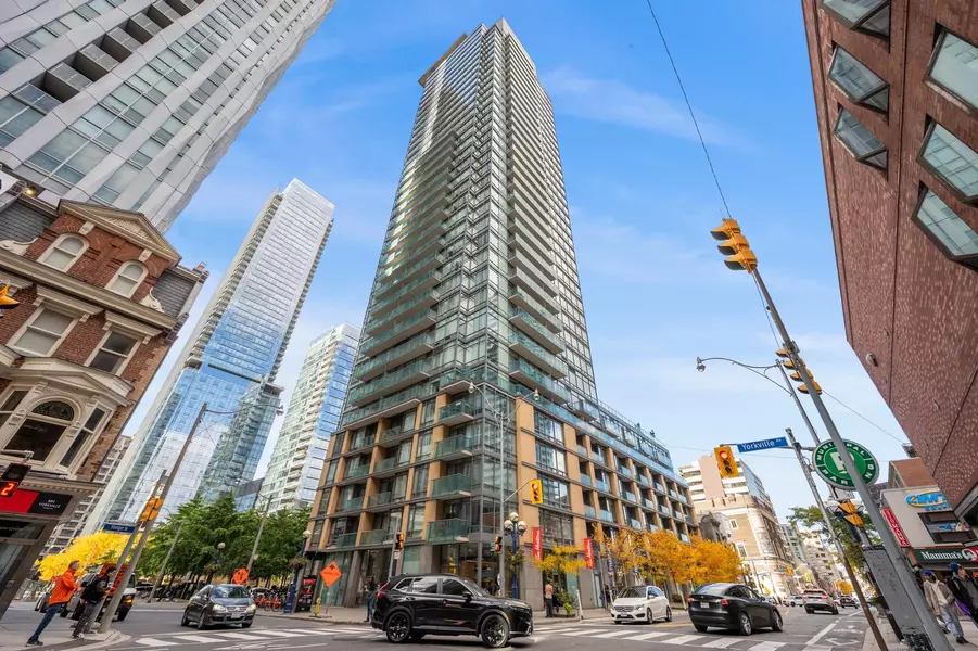 18 Yorkville AVE #1104, Toronto C02, ON M4W 3Y8