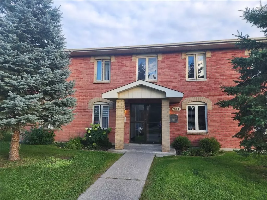 Cornwall, ON K6H 1Z7,434 CORNWALL CENTRE RD #4