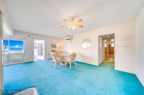 Lauderdale By The Sea, FL 33062,1470 S Ocean Blvd  #402