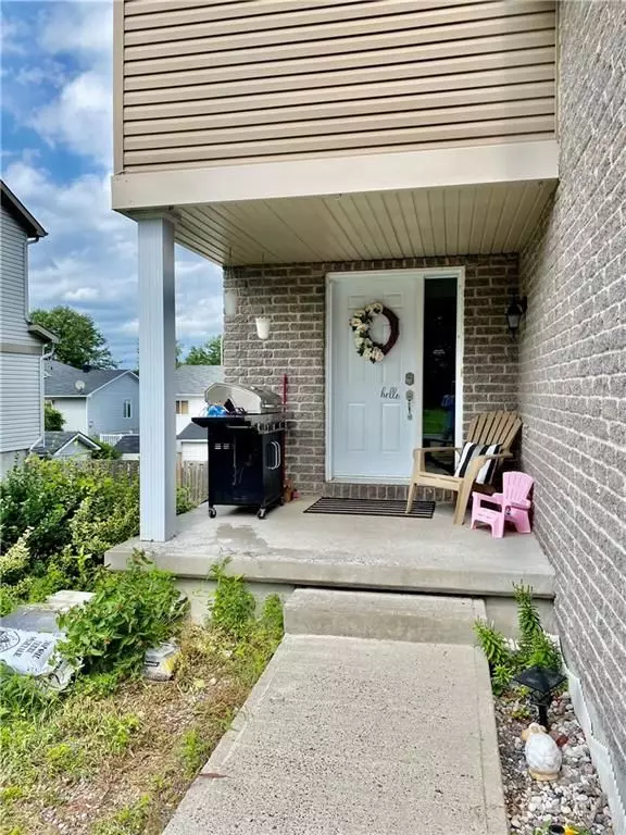 Clarence-rockland, ON K4K 1N2,975 PAYER ST