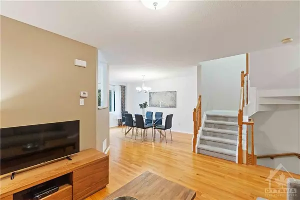 Kanata, ON K2K 3R2,646 ABERFOYLE CIR