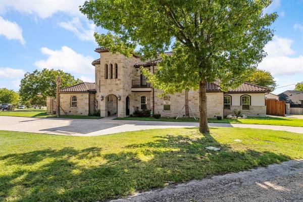 River Oaks, TX 76114,5523 Dartmouth Avenue