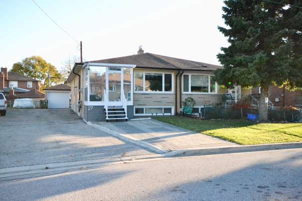 27 Cameo CRES, Toronto W03, ON M6N 2K4