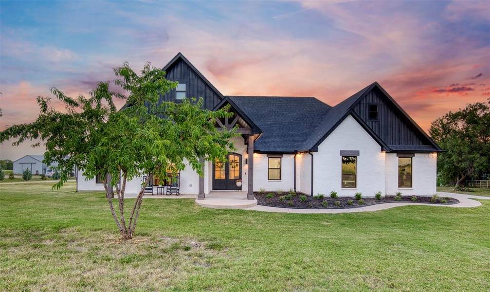 1143 Hynds Ranch Road, Van Alstyne, TX 75495