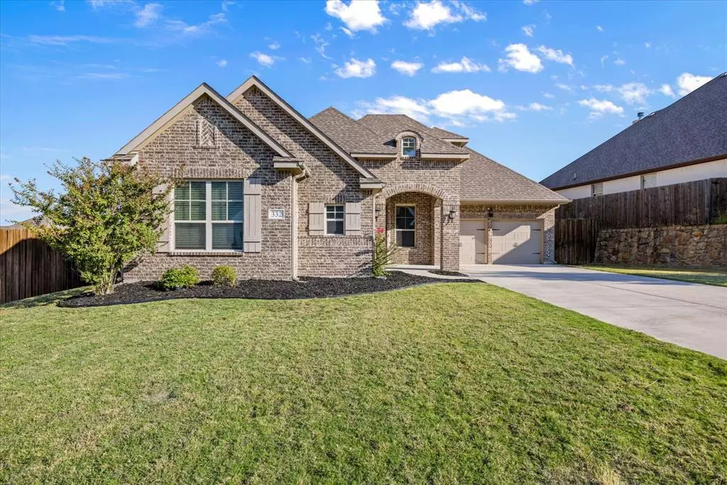 Benbrook, TX 76126,332 Bluffside Trail