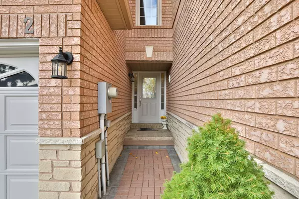 Mississauga, ON L5V 2H5,1285 Bristol RD W #2