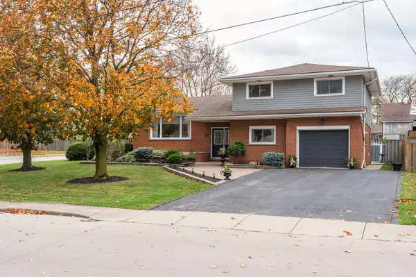 59 Felker AVE, Hamilton, ON L8G 2L9