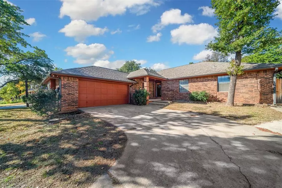 813 Marston Drive, Edmond, OK 73034