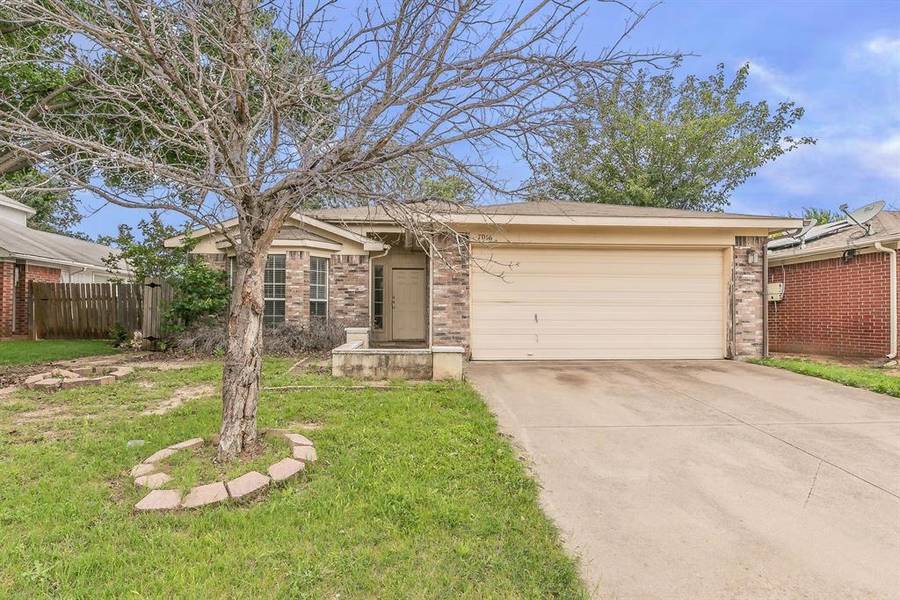 7016 Wagonwheel Road, Fort Worth, TX 76133